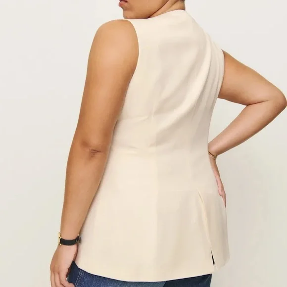 NWT - Reformation Casey Vest in Sugar Cream Size Large - Picture 2 of 6